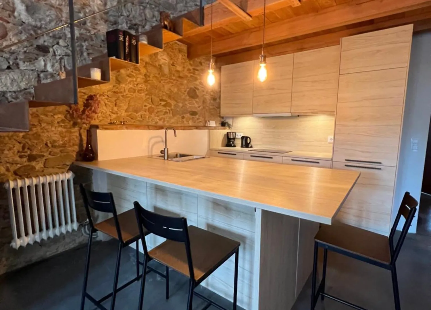 Barri Vell Catedral Apartment Girona Spain
